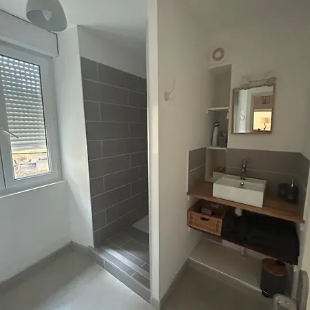 Avec Piscine Apartamento *