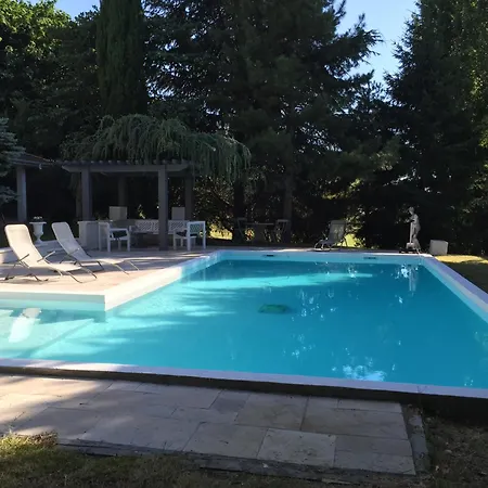 Avec Piscine